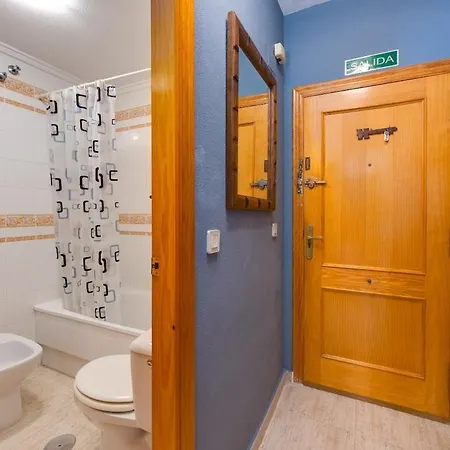 Spacious Studio, Terrace, Pool, Elevator, Beaches 아파트 또레비에하