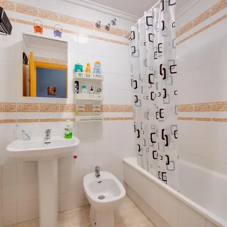 Spacious Studio, Terrace, Pool, Elevator, Beaches 아파트 또레비에하